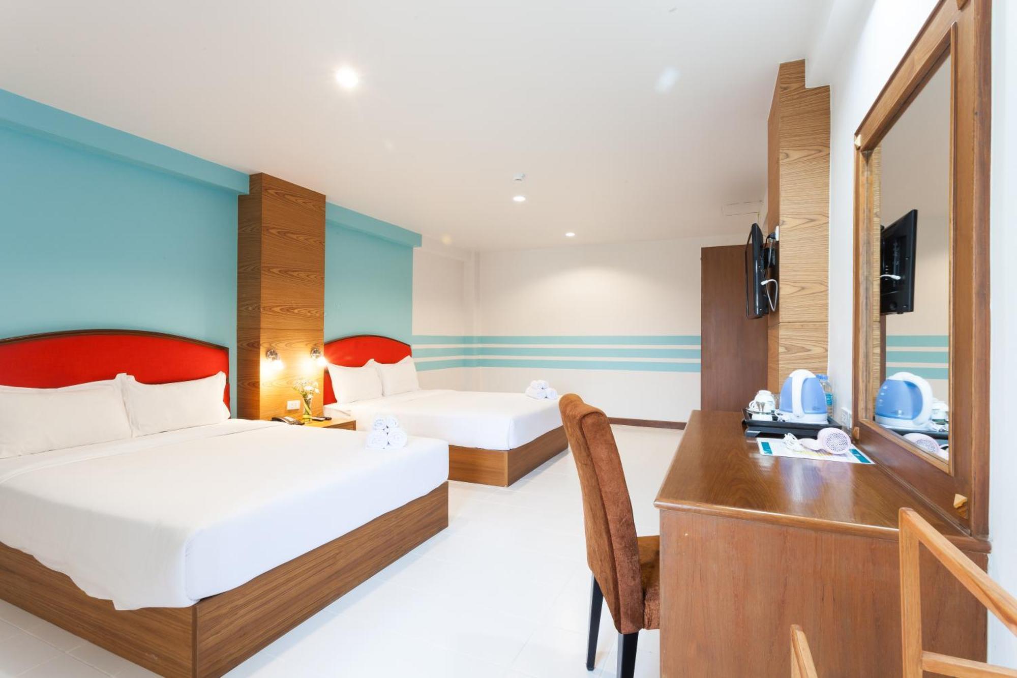 We Briza Hotel Chiangmai Chiang Mai Bagian luar foto
