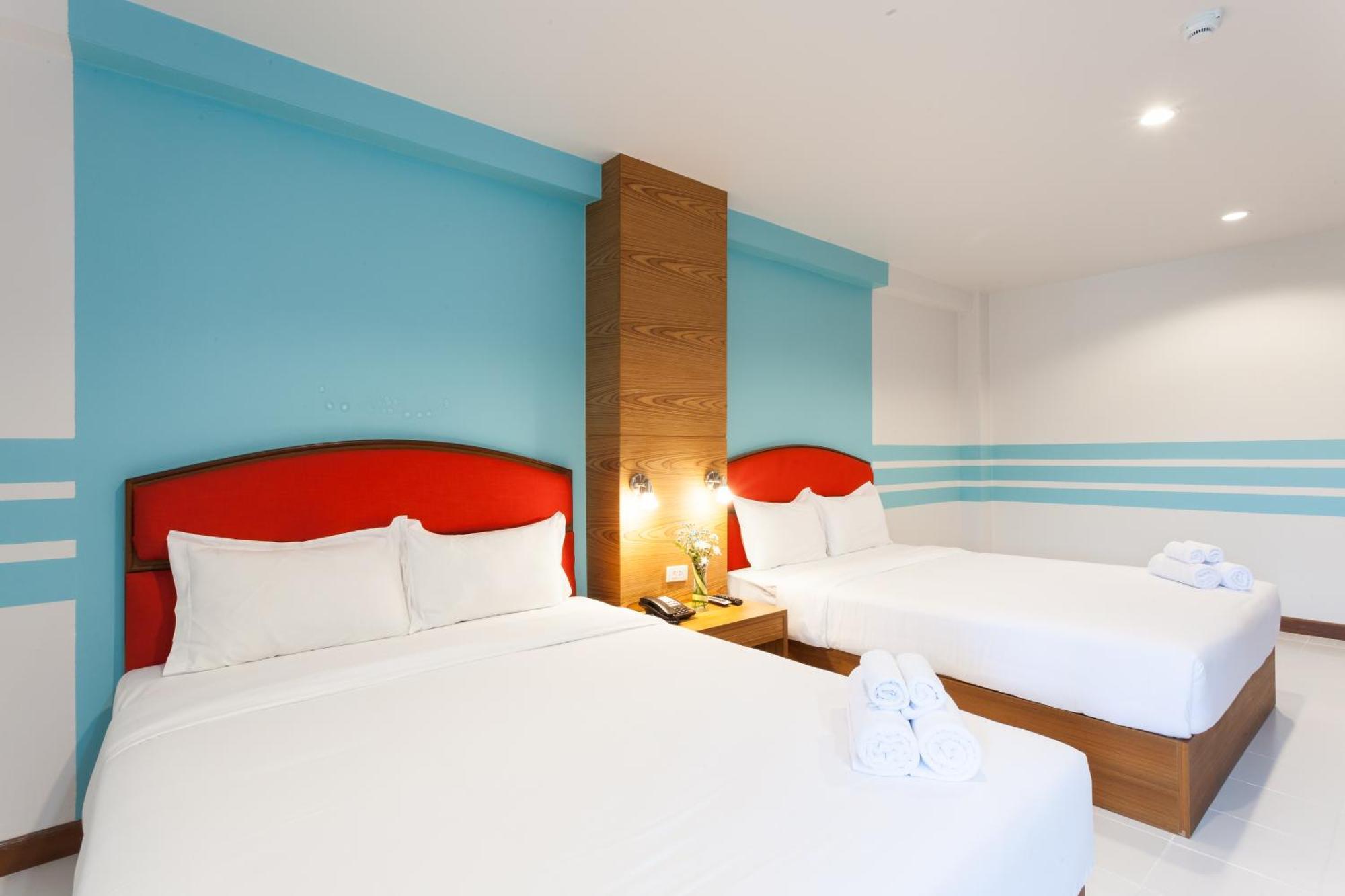 We Briza Hotel Chiangmai Chiang Mai Bagian luar foto