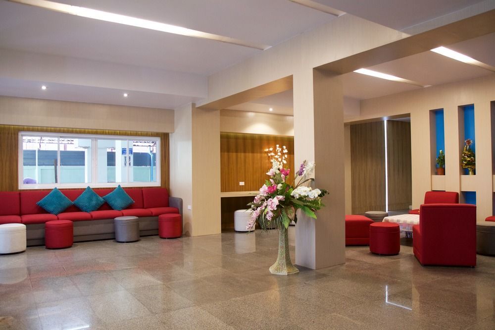 We Briza Hotel Chiangmai Chiang Mai Bagian luar foto